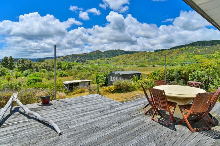 Photo of property in 38 Cordyline Road, Port Waikato, Tuakau, 2695