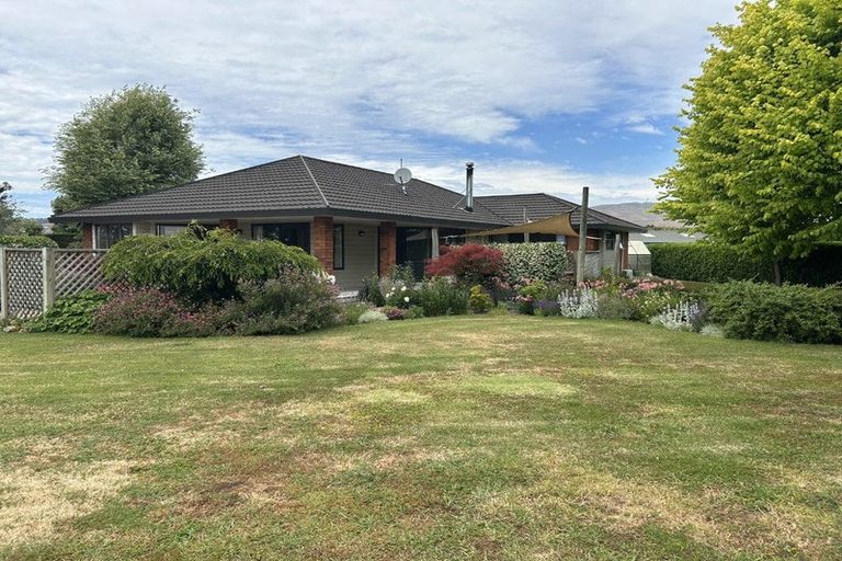 Photo of property in 98 Crystall Road, Pakipaki, Hastings, 4172