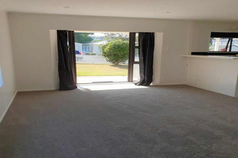 Photo of property in 1/28 Hall Street, Pukekohe, 2120