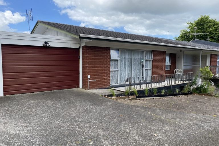 Photo of property in 2/26 James Road, Manurewa, Auckland, 2102