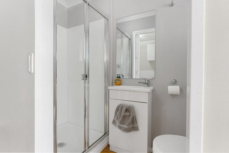 Photo of property in 178 Bridge Street, Bulls, 4818