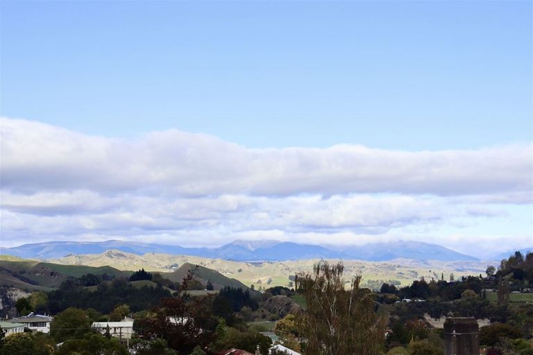 Photo of property in 60 Kiwi Road, Taihape, 4720