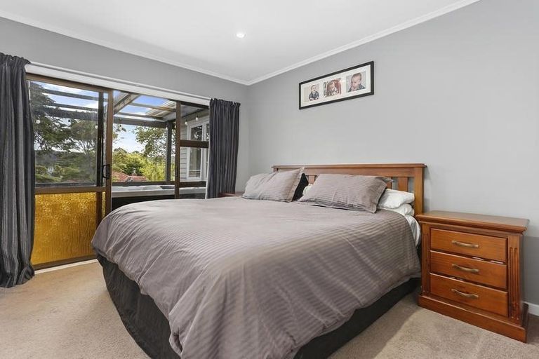 Photo of property in 63 Kaurilands Road, Titirangi, Auckland, 0604