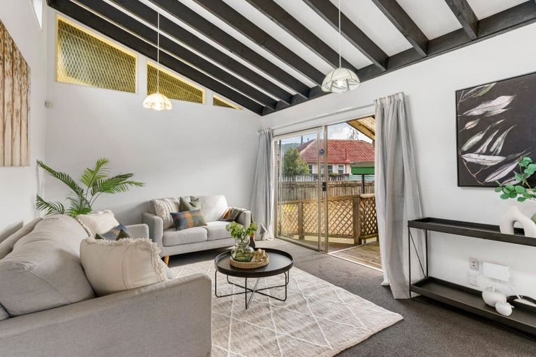 Photo of property in 21 Sheridan Crescent, Trentham, Upper Hutt, 5018