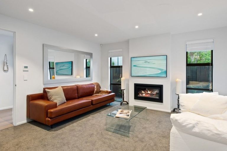 Photo of property in 20 Wai-iti Terrace, Burnside, Christchurch, 8053