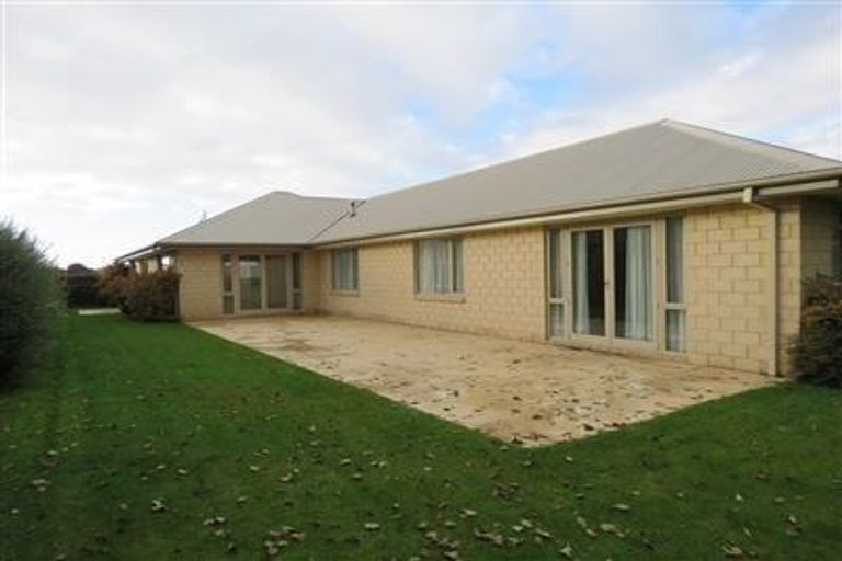 Photo of property in 59 Eaglesome Avenue, Aidanfield, Christchurch, 8025