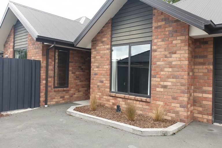 Photo of property in 2 Little Oaks Drive, Yaldhurst, Christchurch, 8042