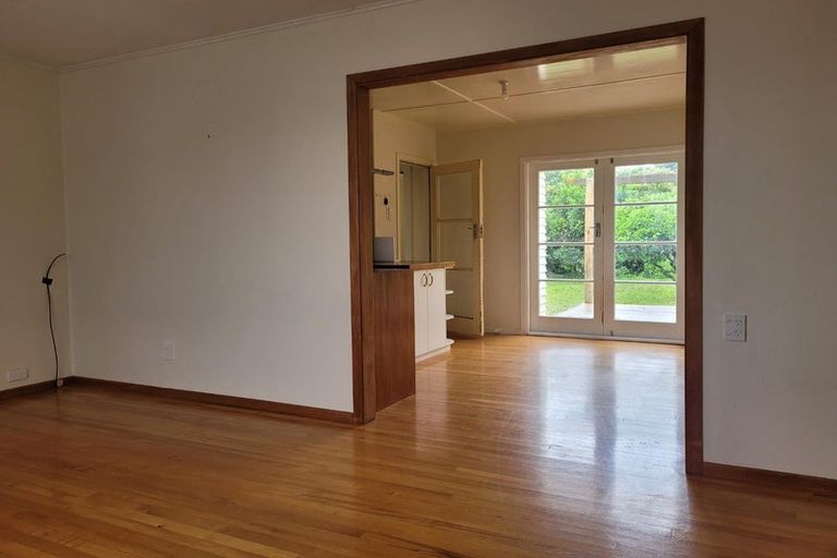 Photo of property in 38 Woodward Street East, Featherston, 5710