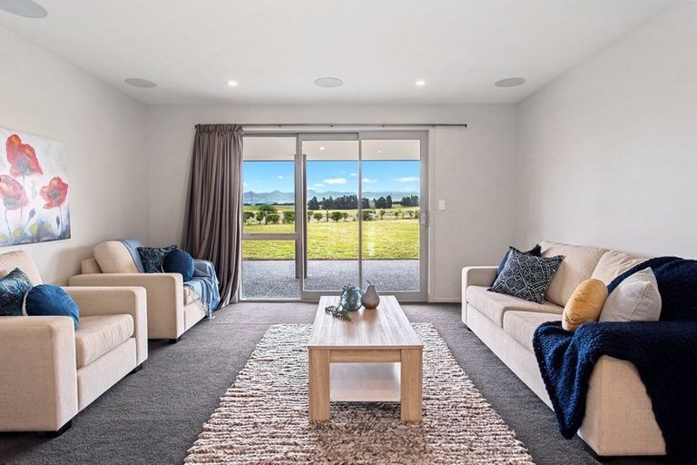 Photo of property in 37 Glenmark Drive, Waipara, 7483