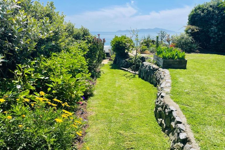 Photo of property in 1 Haunui Way, Pukerua Bay, 5026