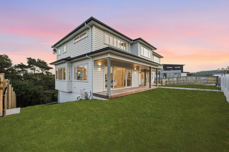 Photo of property in 5 Lucas Creek Way, Albany, Auckland, 0632