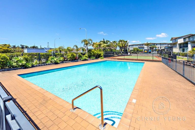 Photo of property in 6/30 Opito Way, East Tamaki, Auckland, 2013