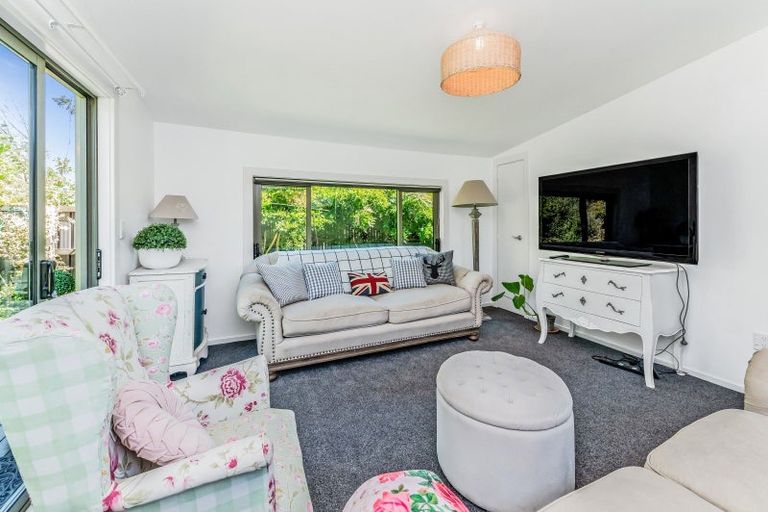 Photo of property in 11 Swindells Road, Waikuku Beach, 7473
