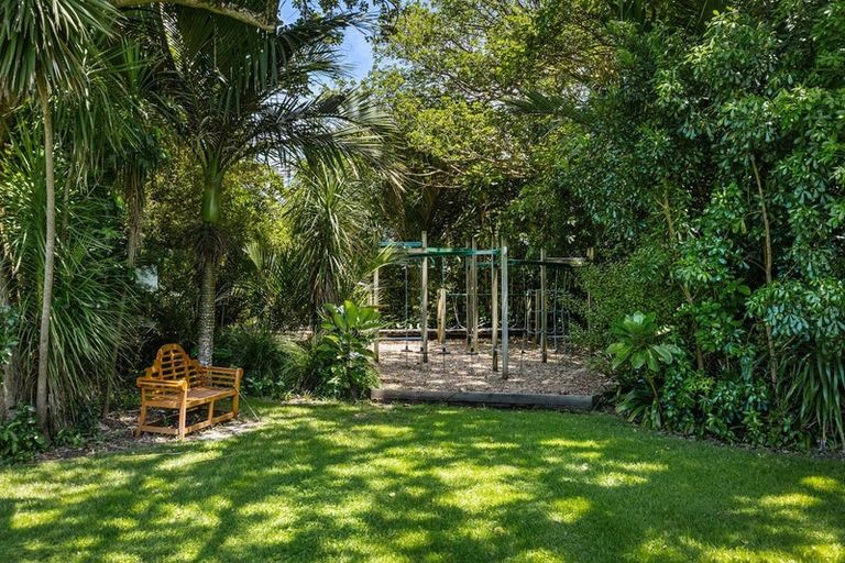 Photo of property in 12 Parkside Drive, Orewa, 0931