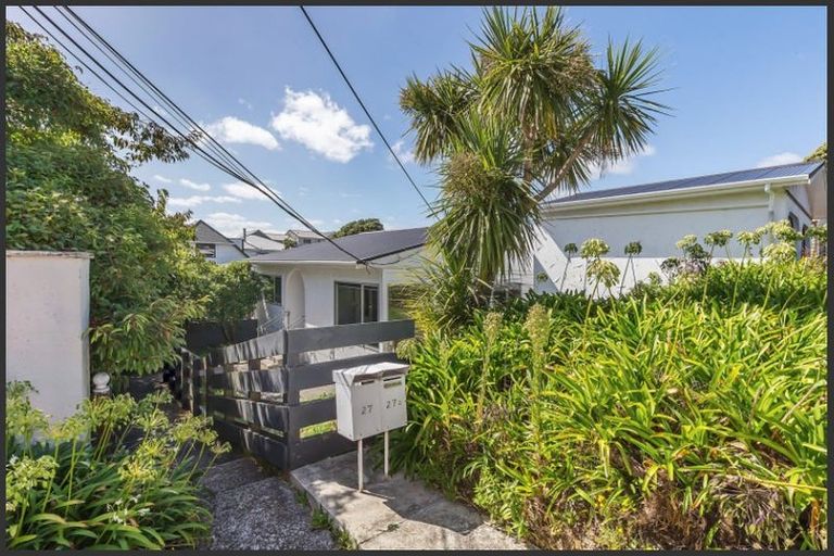 Photo of property in 27 Izard Road, Khandallah, Wellington, 6035