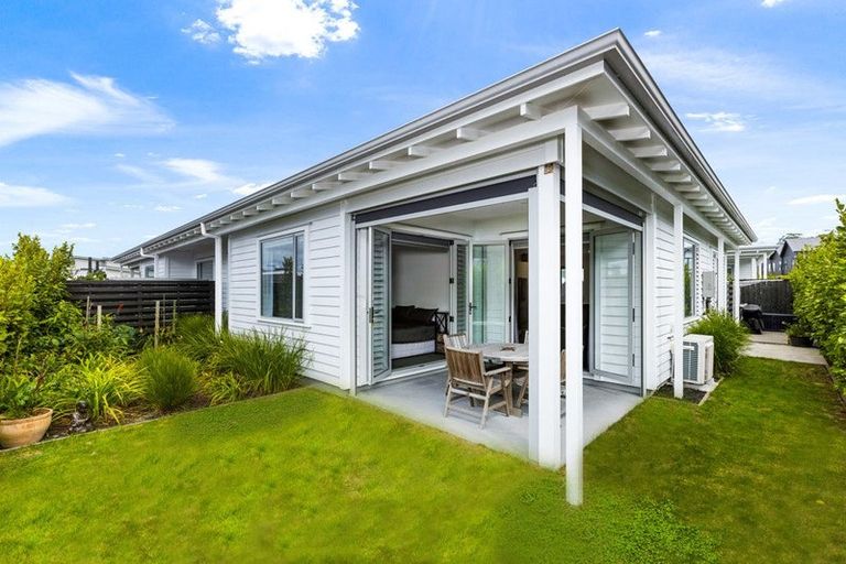 Photo of property in 6a Kuku Avenue, Red Beach, 0932