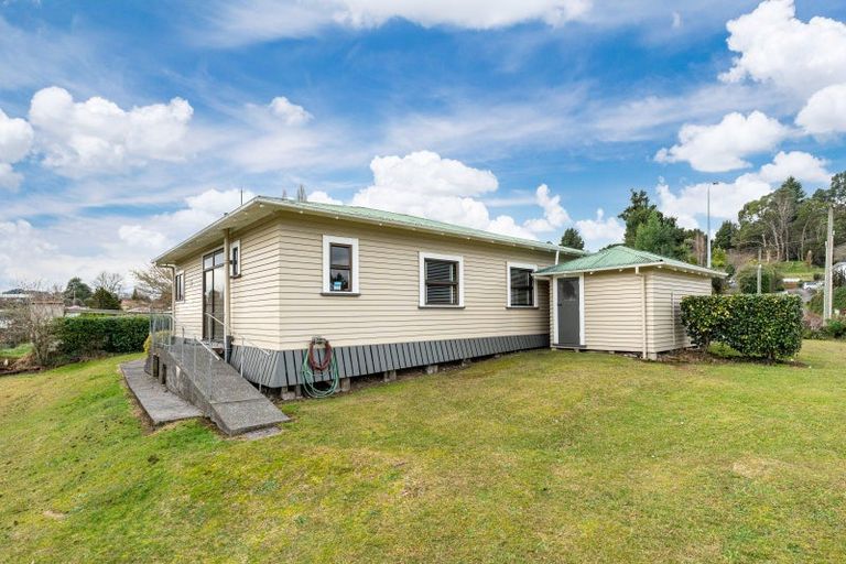 Photo of property in 38 Golf Road, Taumarunui, 3920