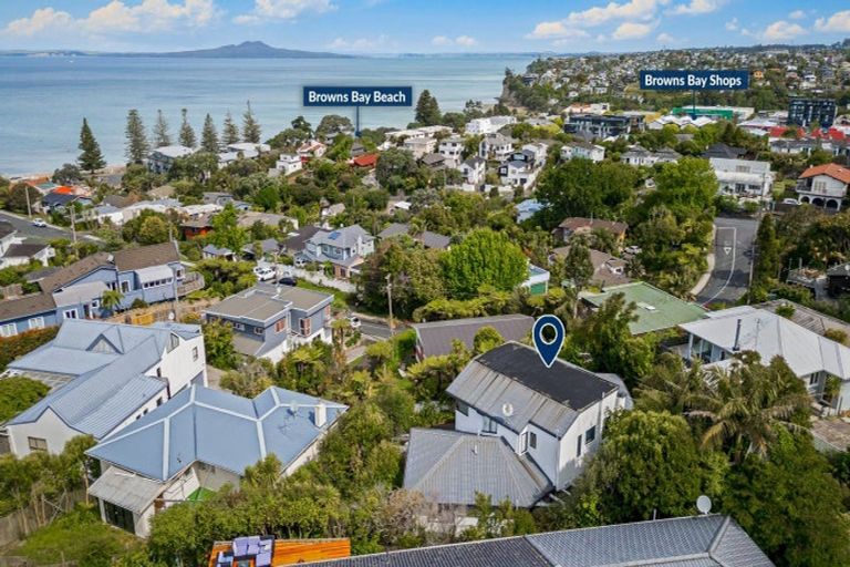 Photo of property in 8 Oban Road, Browns Bay, Auckland, 0630