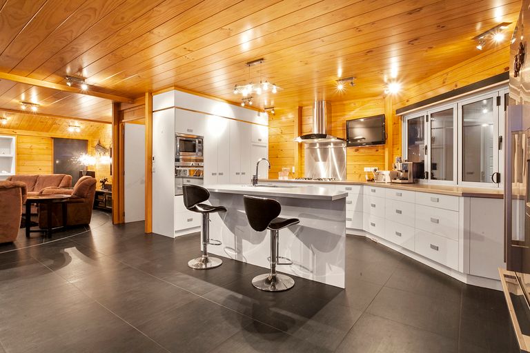 Photo of property in 7 Leeward Drive, Whitianga, 3510