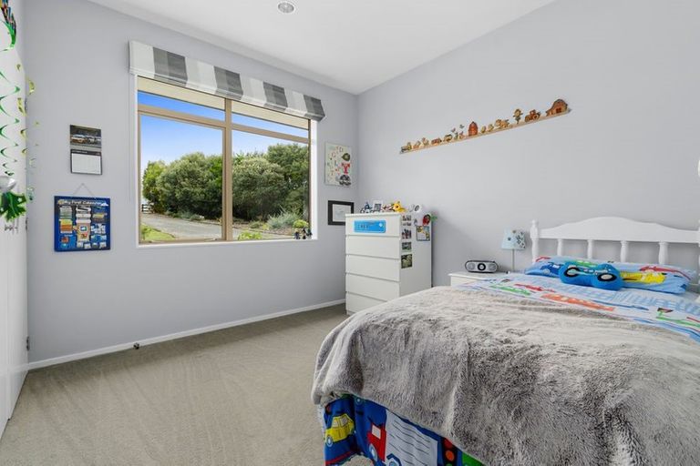 Photo of property in 105 Medhurst Road, Bombay, 2675