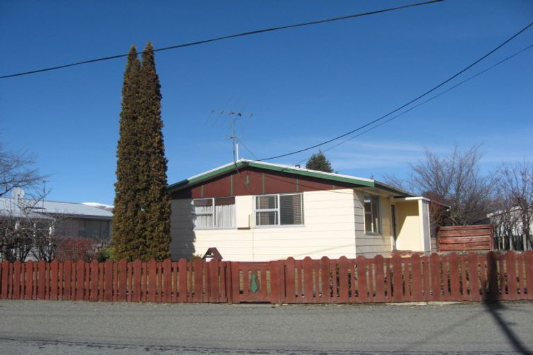 Photo of property in 25 Sefton Street, Twizel, 7901