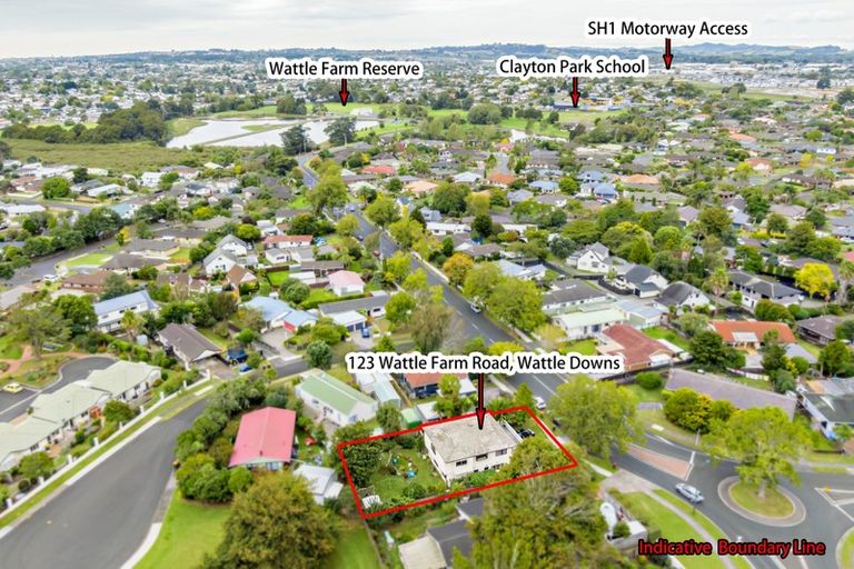Photo of property in 123 Wattle Farm Road, Wattle Downs, Auckland, 2103
