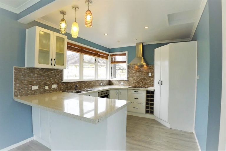 Photo of property in 88 Swaffield Road, Papatoetoe, Auckland, 2025