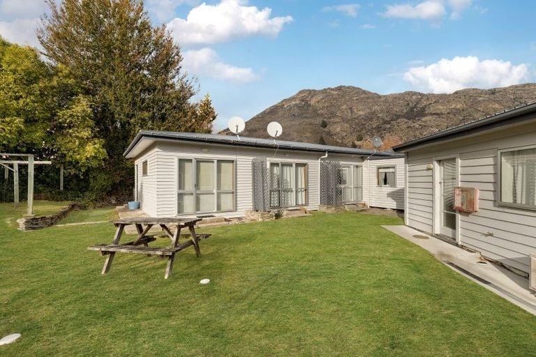 Photo of property in 9 Southberg Avenue, Frankton, Queenstown, 9300