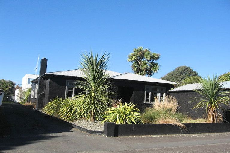 Photo of property in 25 Moerangi Street, West End, Palmerston North, 4410