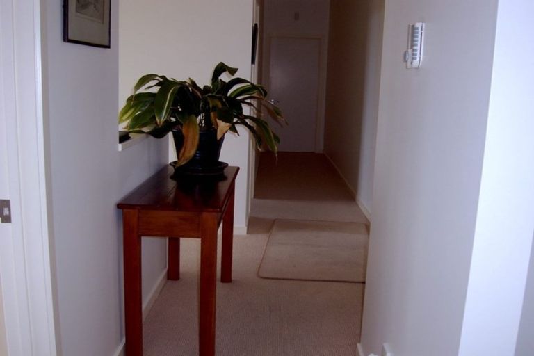 Photo of property in 7 Imran Terrace, Khandallah, Wellington, 6035