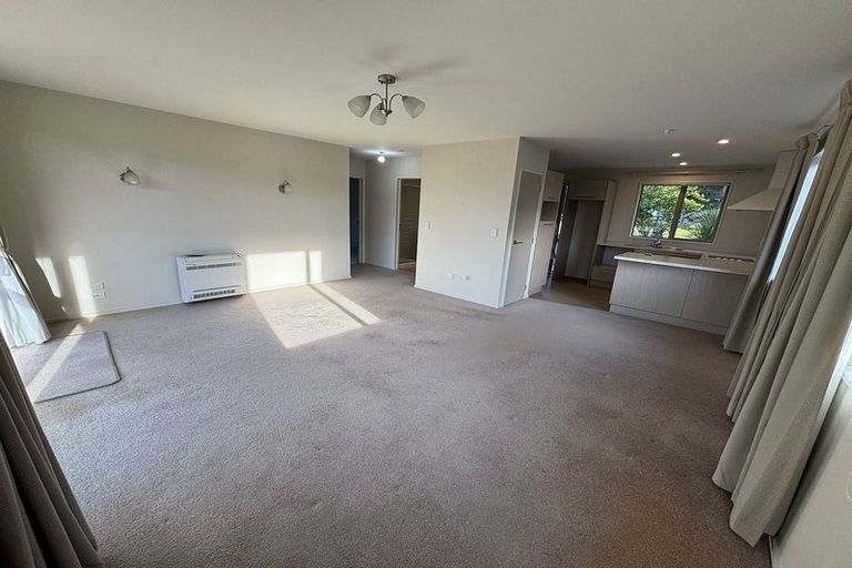 Photo of property in 1/22a Mccormacks Bay Road, Mount Pleasant, Christchurch, 8081