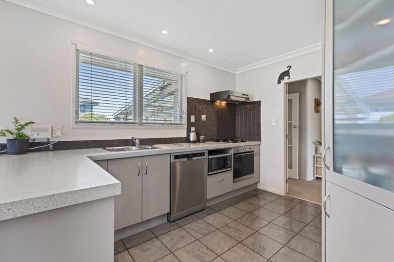 Photo of property in 2 Longwood Lane, Otumoetai, Tauranga, 3110