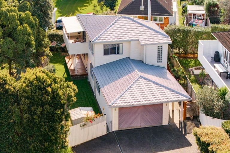 Photo of property in 2/51 Merani Street, Belmont, Auckland, 0622