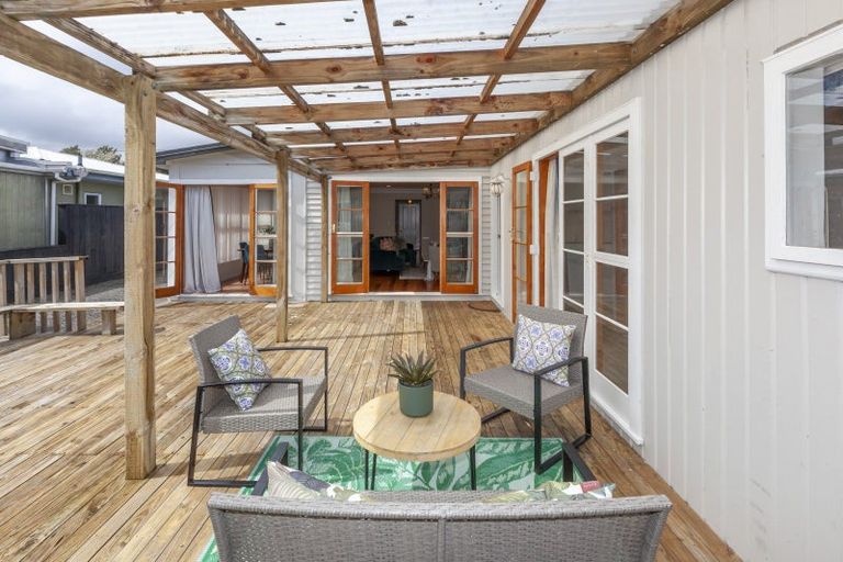 Photo of property in 81 Glen Road, Raumati South, Paraparaumu, 5032