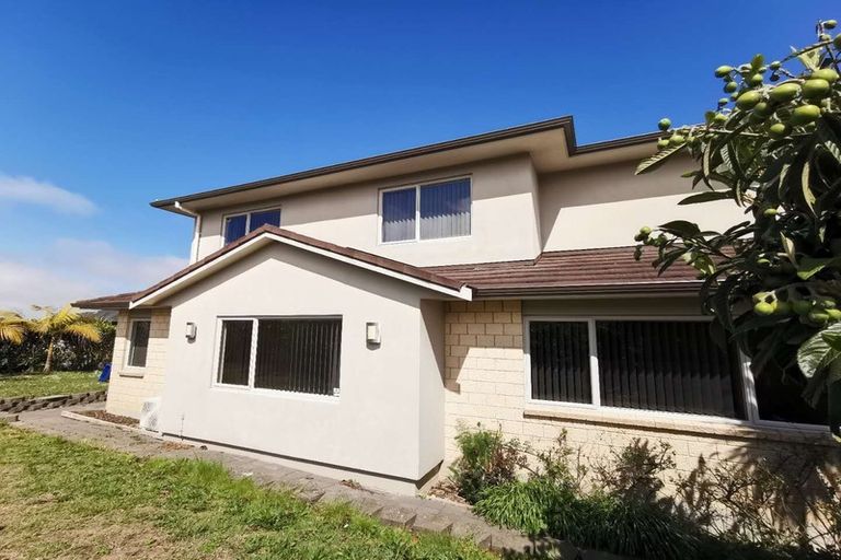 Photo of property in 19 Hornbill Drive, Fairview Heights, Auckland, 0632