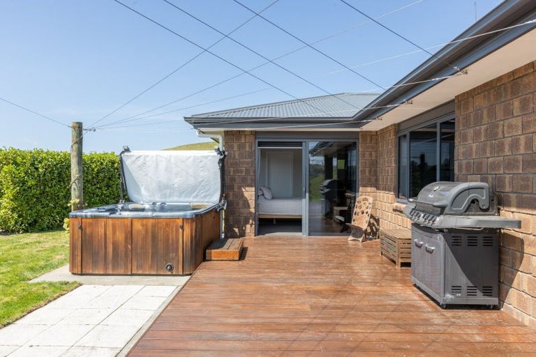 Photo of property in 22 Penrith Road, Poraiti, Napier, 4182