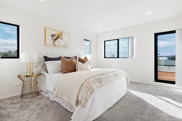 Photo of property in 49 Lockheed Street, Hobsonville, Auckland, 0618