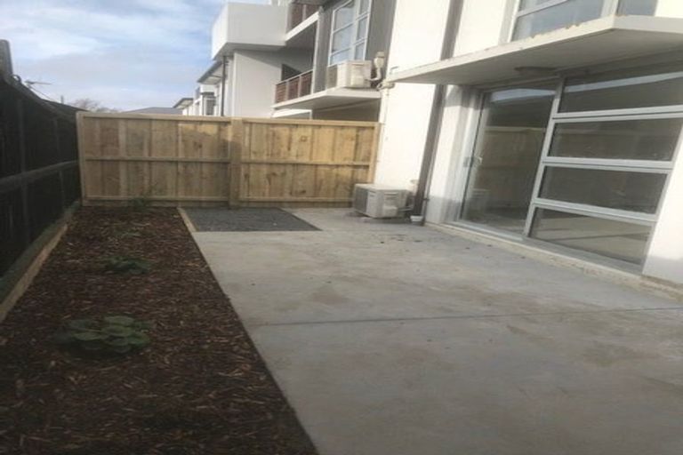 Photo of property in 43 Grafton Street, Waltham, Christchurch, 8011