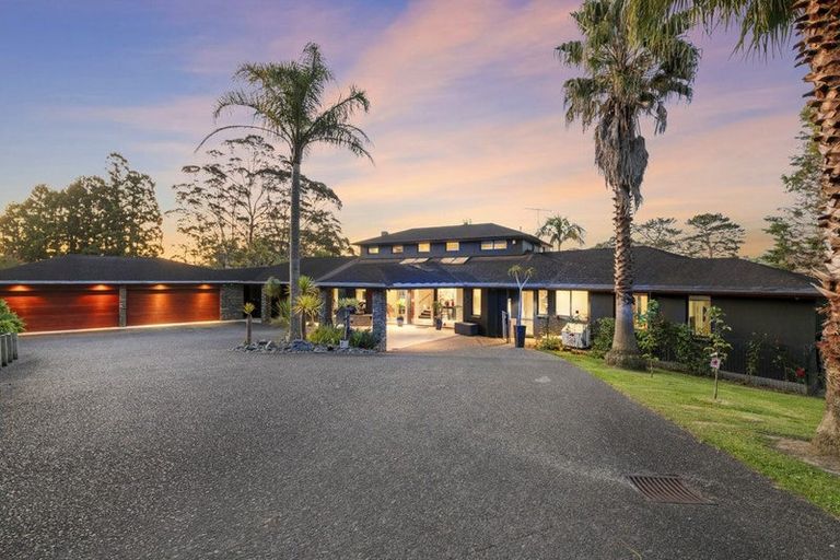 Photo of property in 310 Paremoremo Road, Paremoremo, Auckland, 0632