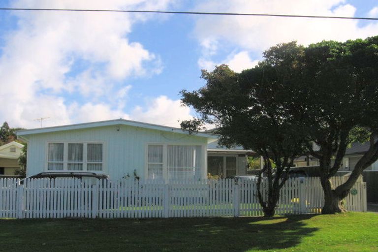 Photo of property in 22 Saint James Avenue, Boulcott, Lower Hutt, 5011