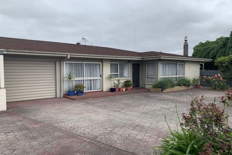Photo of property in 2/1003 Heretaunga Street East, Parkvale, Hastings, 4122