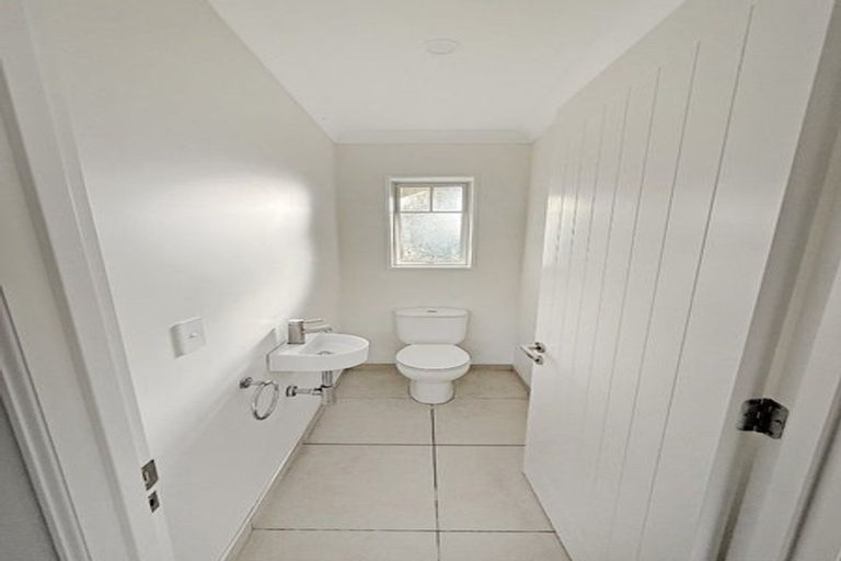Photo of property in 1 Globe Bay Drive, Templeton, Christchurch, 8042