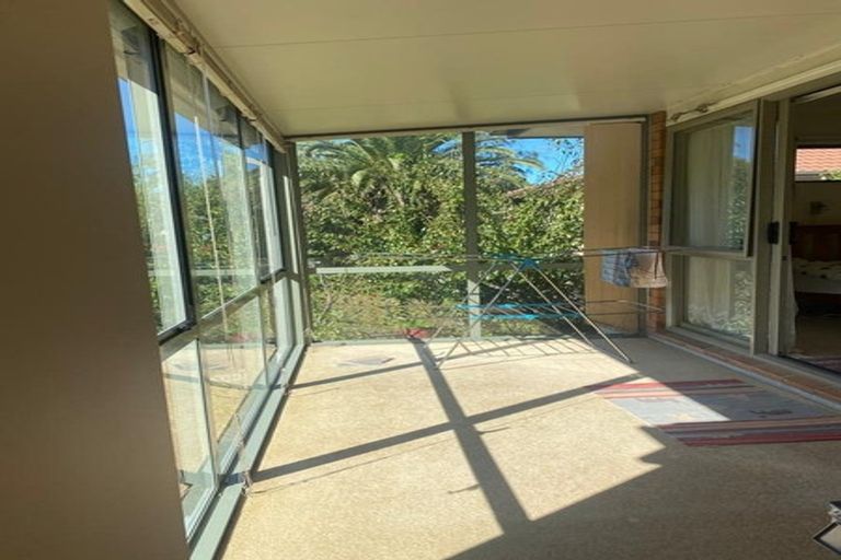 Photo of property in 10 Wheaton Place, Glen Eden, Auckland, 0602
