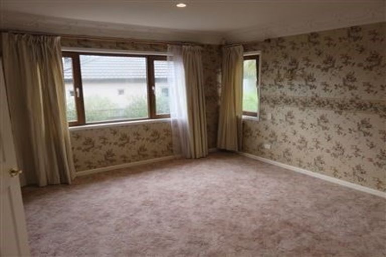 Photo of property in 20 Kittiwake Drive, Schnapper Rock, Auckland, 0632