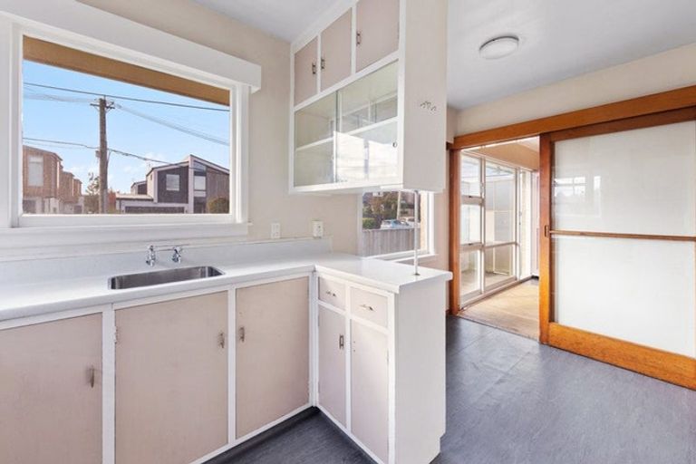 Photo of property in 1/180 Edgeware Road, Edgeware, Christchurch, 8013