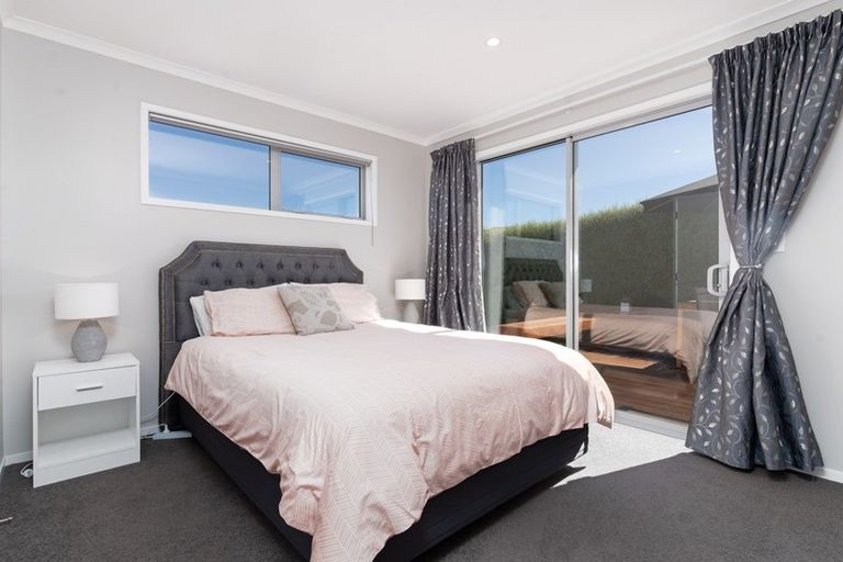 Photo of property in 27 Tuscan Lane, Martinborough, 5711