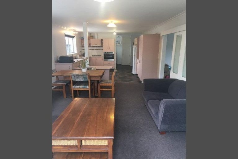 Photo of property in 4 Villa Place, Bell Block, New Plymouth, 4312