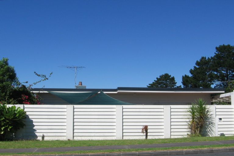 Photo of property in 90 Arran Road, Browns Bay, Auckland, 0630