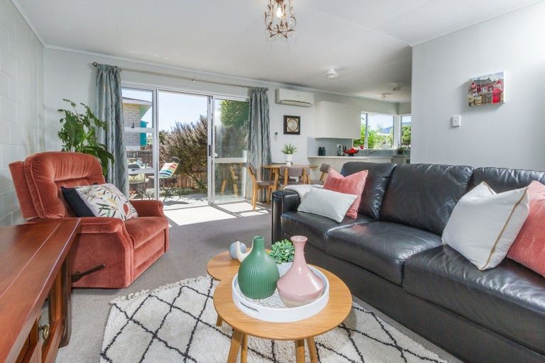 Photo of property in 2/11 Exeter Street, Stoke, Nelson, 7011