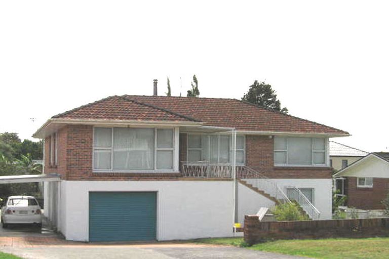 Photo of property in 4 Felgrove Street, Glendene, Auckland, 0602